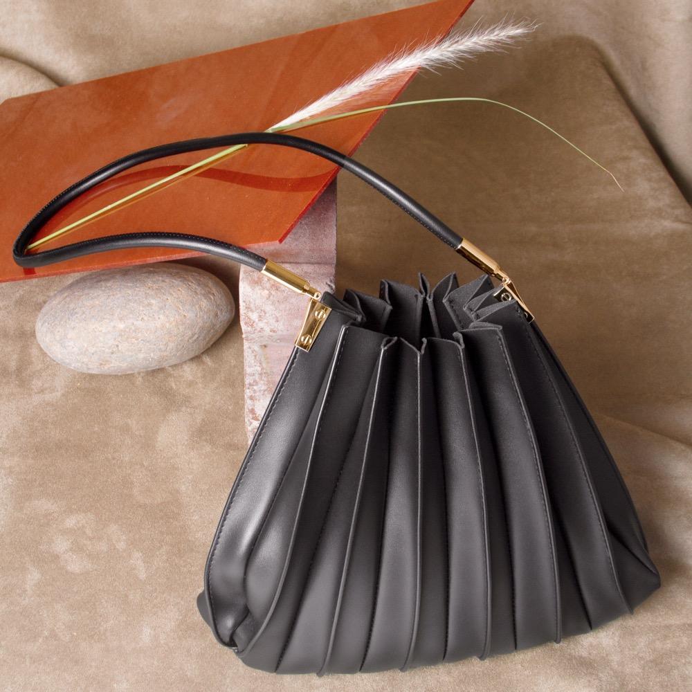 Carrie Shoulder Bag
